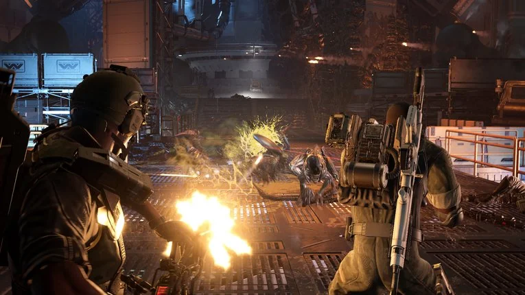 Menembak Alien Menggunakan Heavy Machine Gun